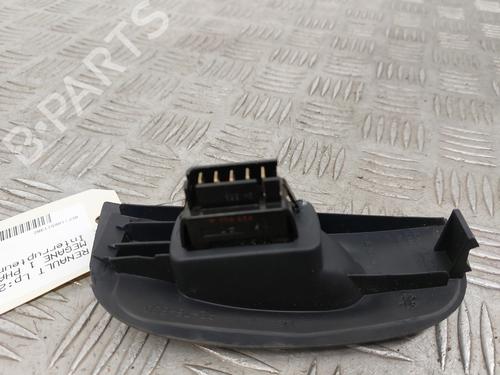 Used Right front window switch Right front window switch RENAULT MEGANE I (BA0/1_) 1.9 dTi (BA08, BA0N) (98 hp) 26170542 26170542