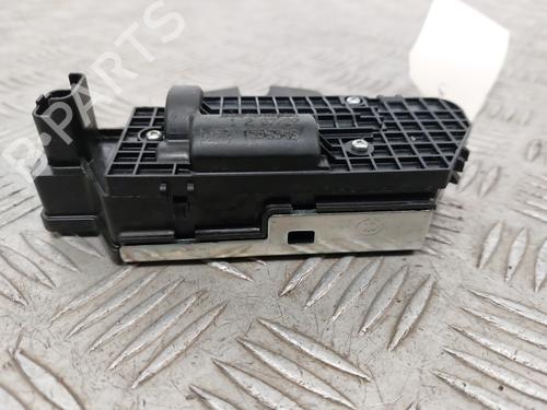 Used Tailgate lock Tailgate lock PEUGEOT 208 II (UB_, UP_, UW_, UJ_) 1.2 PureTech 100 (101 hp) 30409638 30409638