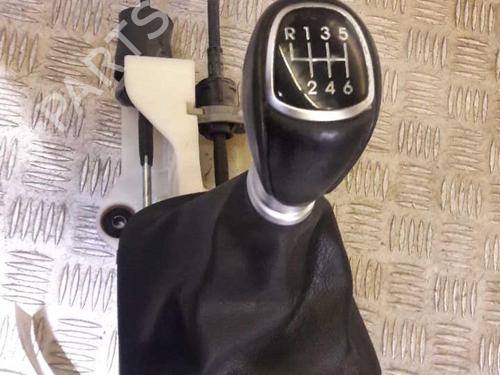 gear-lever-hyundai-i40-i-cw-vf-2011-2012-2013-2014-2015-2016-2017-2018-2019-23657977 main image