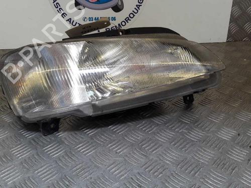 Used Right headlight Right headlight PEUGEOT 106 II (1A_, 1C_) 1.4 i (75 hp) 23725576 23725576