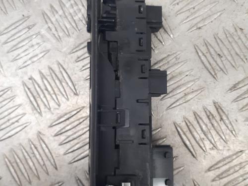 Used Left front window switch Left front window switch PEUGEOT 308 SW II (LC_, LJ_, LR_, LX_, L4_) 1.6 BlueHDi 120 (120 hp) 23745889 23745889