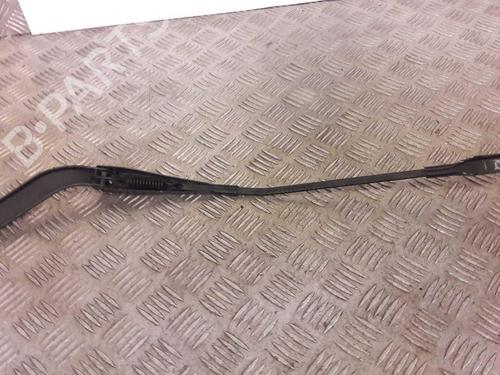 Used Front windshield wiper arm BMW 1 (E87) 120 d (177 hp) 23727903