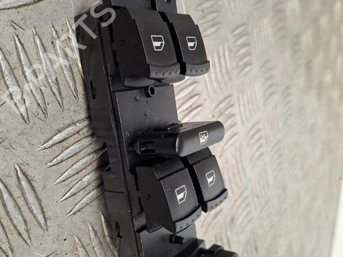 Used Left front window switch Left front window switch VW GOLF IV (1J1) 1.9 TDI (150 hp) 40118230 40118230