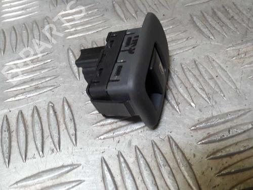 Right rear window switch CITROËN C5 II (RC_) 2.0 HDi (RCRHRH) | BP23734633I28 - Image 2