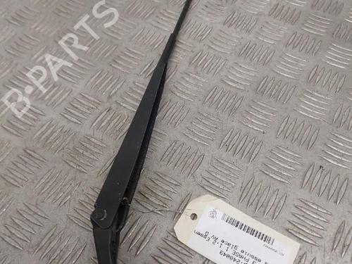 Used Front windshield wiper arm NISSAN MICRA III (K12) 1.2 16V (80 hp) 23744131