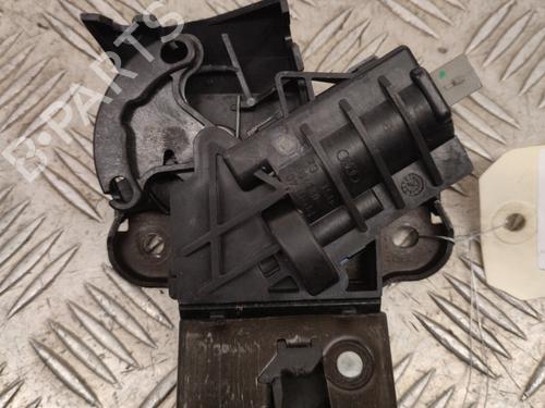 Tailgate lock VW PASSAT B6 (3C2) 2.0 TDI | BP23736734C101 