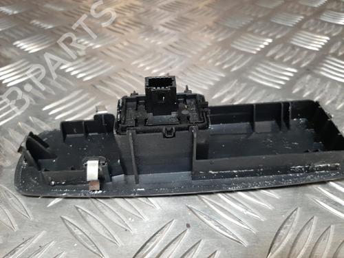 Used Right front window switch RENAULT LAGUNA III (BT0/1) 2.0 dCi (BT07, BT0J, BT14, BT1A, BT1S) (131 hp) 23714861