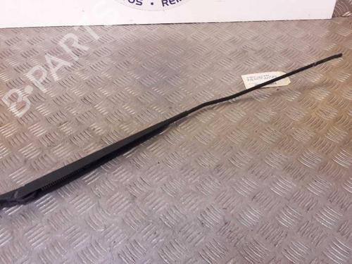 front-windshield-wiper-arm-renault-clio-iii-br01-cr01-2005-2006-2007-2008-2009-2010-2011-2012-2013-2014-23657343 main image