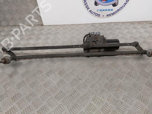 Used Front wiper motor IVECO DAILY III Van 29 L 12 V (ALKA41A2, ALLA52A2, ALKA42A2) (116 hp) 23748702