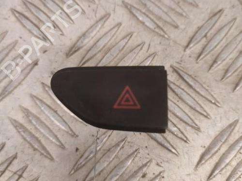 warning-switch-renault-clio-iv-bh_-2012-2013-2014-2015-2016-2017-2018-2019-2020-2021-23738001 main image