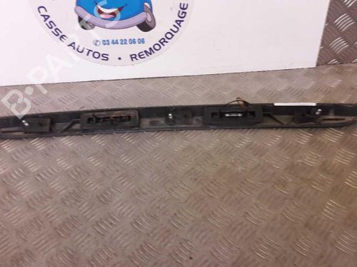 Used Rear center light Rear center light FORD FIESTA V (JH_, JD_) 1.25 16V (75 hp) 23727951 23727951