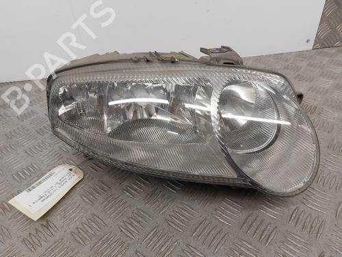 Højre forlygte ALFA ROMEO 147 (937_) 1.6 16V T.SPARK (937.AXA1A, 937.AXB1A, 937.BXB1A) (120 hp) 32164222
