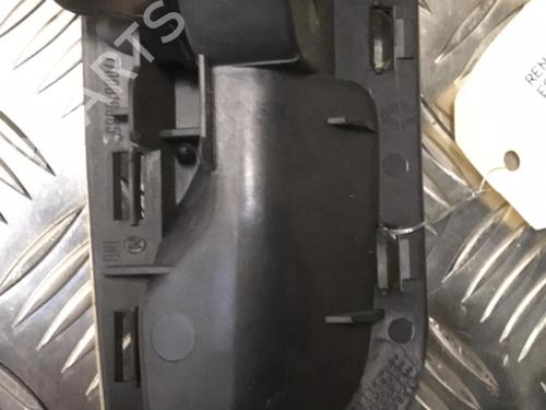 Used Rear left interior door handle Rear left interior door handle RENAULT ESPACE III (JE0_) 2.2 dCi (JE0K) (130 hp) 25259394 25259394