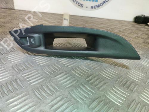 Used Right rear window switch Right rear window switch FORD FOCUS III 1.6 TDCi (115 hp) 23727775 23727775