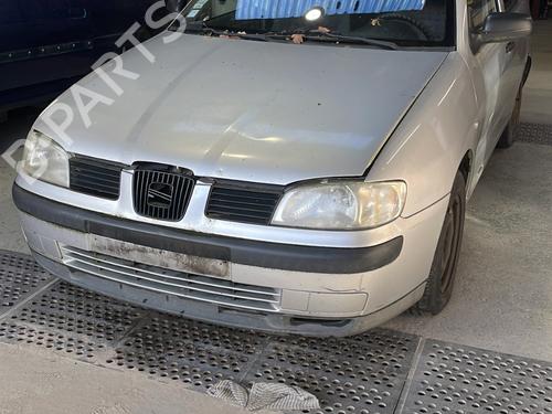 Right front indicator SEAT CORDOBA Vario (6K5) 1.9 TDI | BP23654881C33 