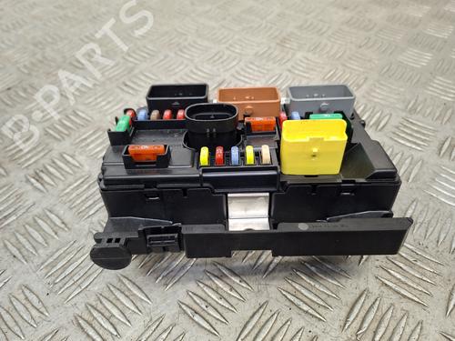 Used Fuse box Fuse box CITROËN C3 Picasso (SH_) [2008-2026] 34360067 34360067