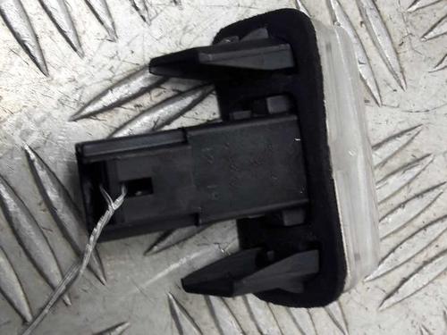 licence-plate-light-peugeot-206-2l_-2m_-2009-2010-2011-2012-2013-23658800 main image