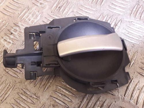 Venstre bak invendig håndtak CITROËN C3 I (FC_, FN_) 1.4 HDi (68 hp) 23725182
