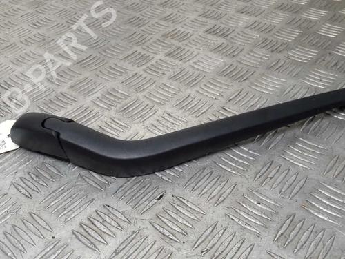 rear-windshield-wiper-arm-toyota-auris-_e15_-2006-2007-2008-2009-2010-2011-2012-2013-23724511 main image