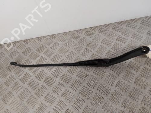 front-windshield-wiper-arm-dacia-sandero-2008-32022309 main image