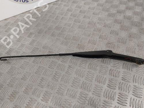 Used Front windshield wiper arm LANCIA MUSA (350_) 1.3 D Multijet (350.AXB11, 350.AXB1A) (70 hp) 23746340