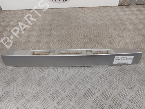 Used Rear center light MAZDA 2 (DY) 1.4 CD (68 hp) 23745601