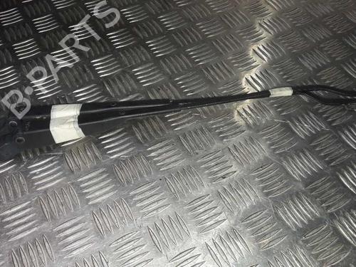 Used Front windshield wiper arm Front windshield wiper arm RENAULT CLIO I (B/C57_, 5/357_) 1.9 D (B/C/S576, B/C/S57L) (64 hp) 23715786 23715786