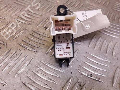 Left front window switch NISSAN MICRA III (K12) 1.2 16V | BP23657169I27 