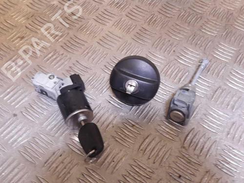 Used Ignition barrel Ignition barrel PEUGEOT 208 I (CA_, CC_) 1.4 HDi (68 hp) 24853009 24853009