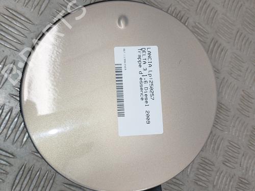 Used Fuel flap LANCIA DELTA III (844_) 1.6 D Multijet (844.AXC11, 844.AXC1A) (120 hp) 31925938