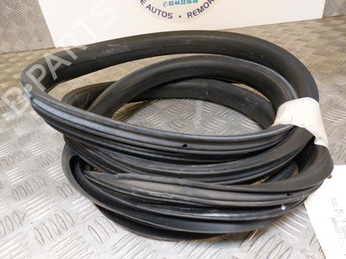 Used Rubber door seal RENAULT TWINGO II (CN0_) 1.5 dCi (CN0E) (64 hp) 23727715