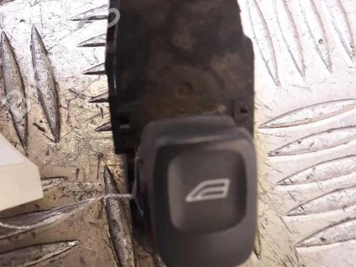left-rear-window-switch-volvo-v70-ii-285-1999-2000-2001-2002-2003-2004-2005-2006-2007-2008-23718097 main image