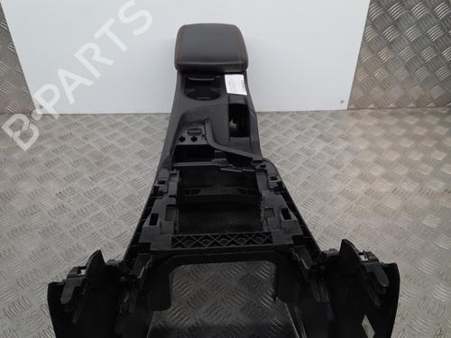 Middle console PEUGEOT 308 II (LB_, LP_, LW_, LH_, L3_) 1.6 HDi / BlueHDi 115 | BP30700181I22 