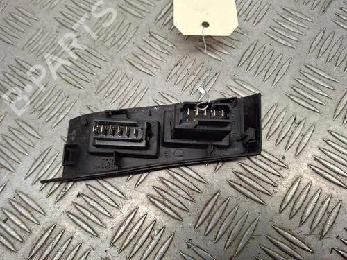 Used Left front window switch Left front window switch RENAULT MASTER II Platform/Chassis (ED/HD/UD) 2.2 dCI 90 (ED0G, ED0N, HD0G, HD0N, HD1G, HD1N, UD0G,... (90 hp) 39665342 39665342