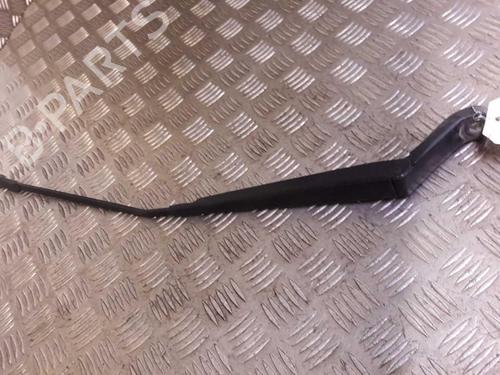 Used Front windshield wiper arm PEUGEOT 407 SW (6E_, 6D_) 2.0 HDi 135 (136 hp) 23656592
