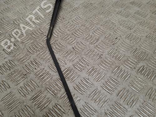 Used Front windshield wiper arm Front windshield wiper arm SUZUKI ALTO VII (GF, HA25_, HA35_) [2009-2026] 36165460 36165460