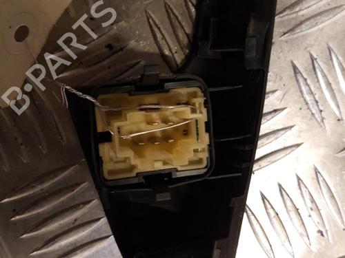 Used Left rear window switch Left rear window switch VW GOLF III (1H1) 1.8 (90 hp) 23714985 23714985