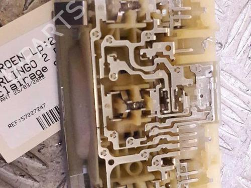 Innerbelysning CITROËN BERLINGO MULTISPACE (B9) 1.6 HDi 90 (92 hp) 23723904
