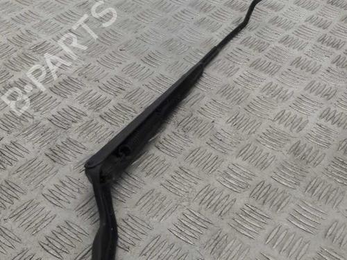 Used Front windshield wiper arm FORD FIESTA V (JH_, JD_) 1.3 (69 hp) 23737038