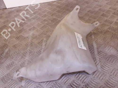 Used Windscreen washer tank VW POLO III (6N1) 60 1.4 (60 hp) 23734255