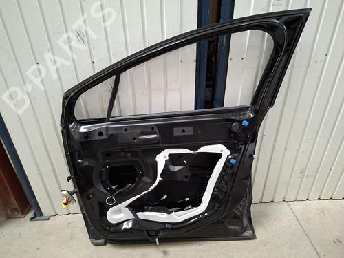 Used Right front door Right front door 37744324 37744324