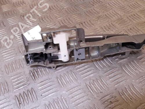 Rear left exterior door handle PEUGEOT 407 (6D_) 2.0 HDi 135 (6DRHRH, 6DRHRE, 6DRHRG, 6DRHRJ) | BP23715796C130 