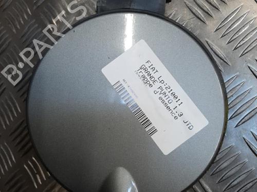 Used Fuel flap FIAT GRANDE PUNTO (199_) 1.3 D Multijet (75 hp) 23715032