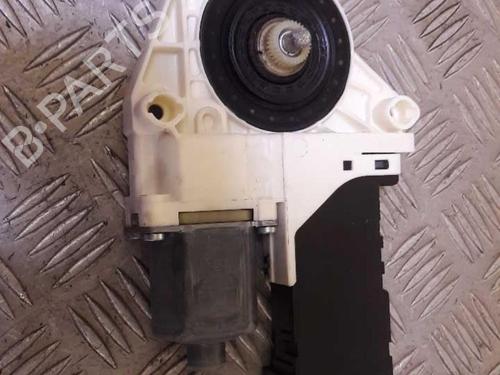 Used Left front window motor Left front window motor PEUGEOT 407 (6D_) 2.0 HDi 135 (6DRHRH, 6DRHRE, 6DRHRG, 6DRHRJ) (136 hp) 23724415 23724415