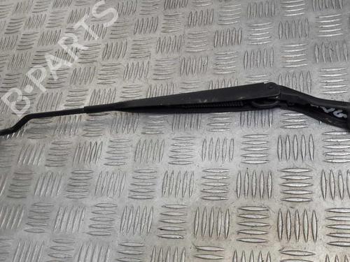 Used Front windshield wiper arm NISSAN MICRA III (K12) 1.4 16V (88 hp) 23735654