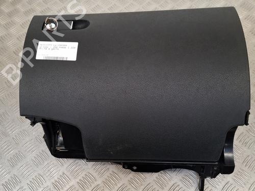 Used Glove box MERCEDES-BENZ C-CLASS (W204) C 220 CDI (204.002) (170 hp) 25811497