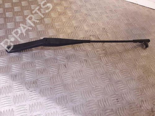 front-windshield-wiper-arm-ford-focus-ii-da_-hcp-dp-2004-2005-2006-2007-2008-2009-2010-2011-2012-2013-23725999 main image