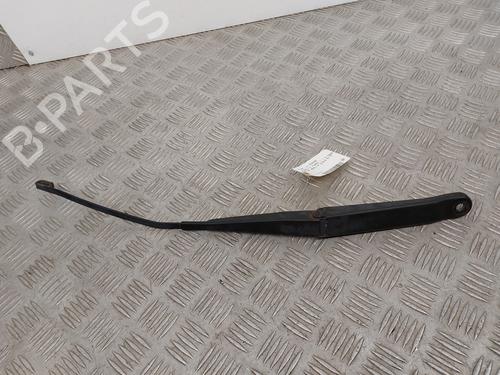 Used Front windshield wiper arm Front windshield wiper arm FIAT PUNTO (188_) 1.2 60 (188.030, .050, .130, .150, .230, .250) (60 hp) 27584732 27584732