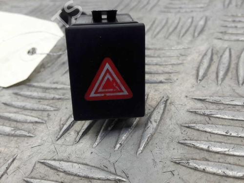 Used Warning switch Warning switch VW POLO IV (9N_, 9A_) 1.9 TDI (101 hp) 23735817 23735817