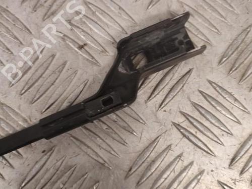Used Front windshield wiper arm VW GOLF V (1K1) 1.9 TDI (105 hp) 23737914